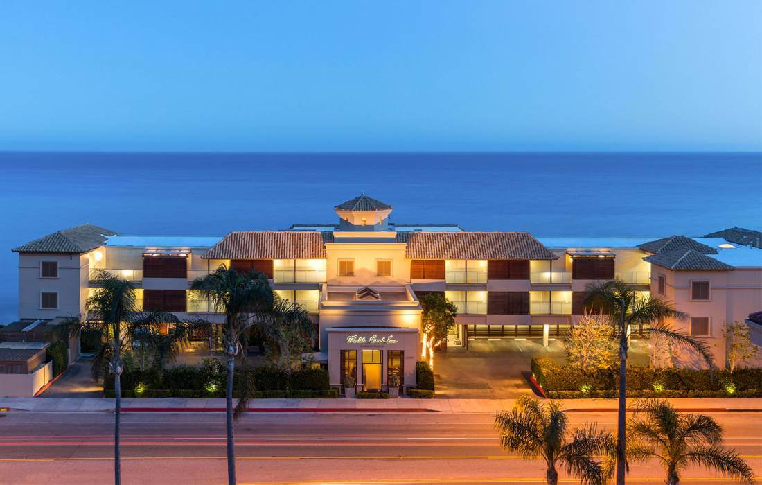 Малибу-Бич - фото отеля на берегу океана - American Butler