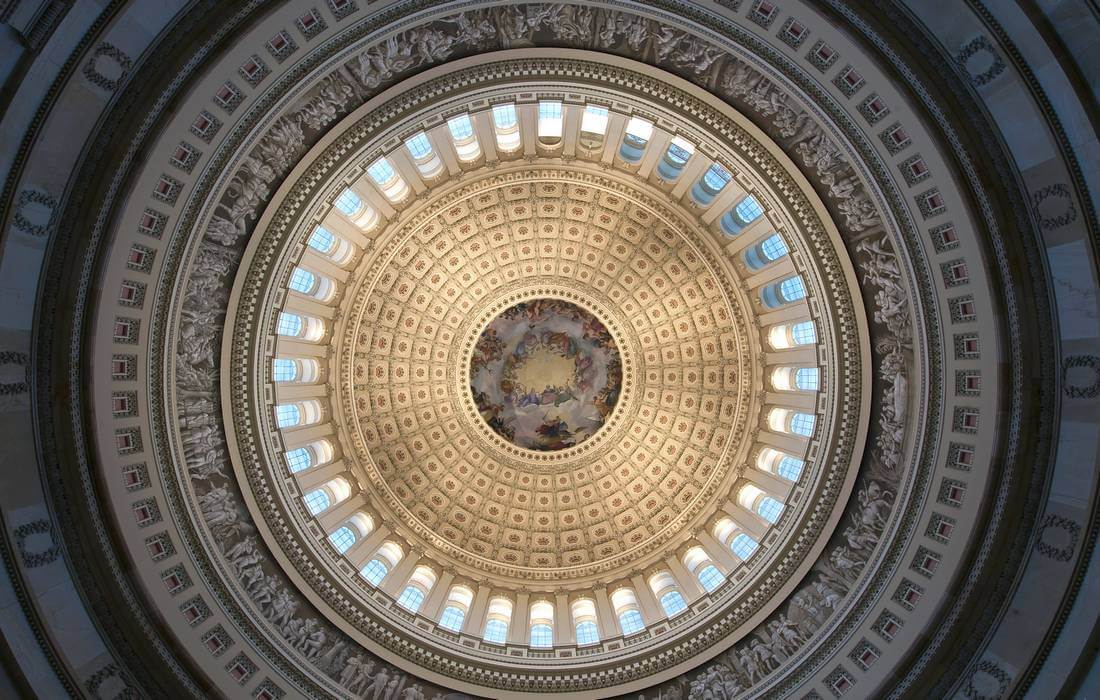 Роспись под куполом ротонды Капитолия в Вашингтоне - фото - American Butler