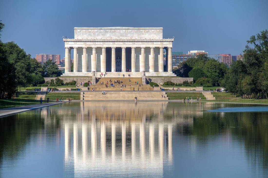 Мемориал Линкольну в Вашингтоне - фото памятника снаружи - American Butler