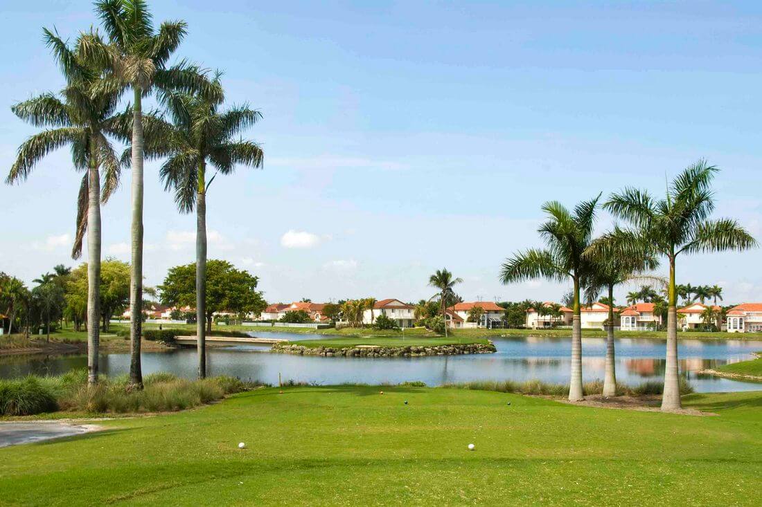 Фото поля для гольфа в Дорале в Майами — American Butler