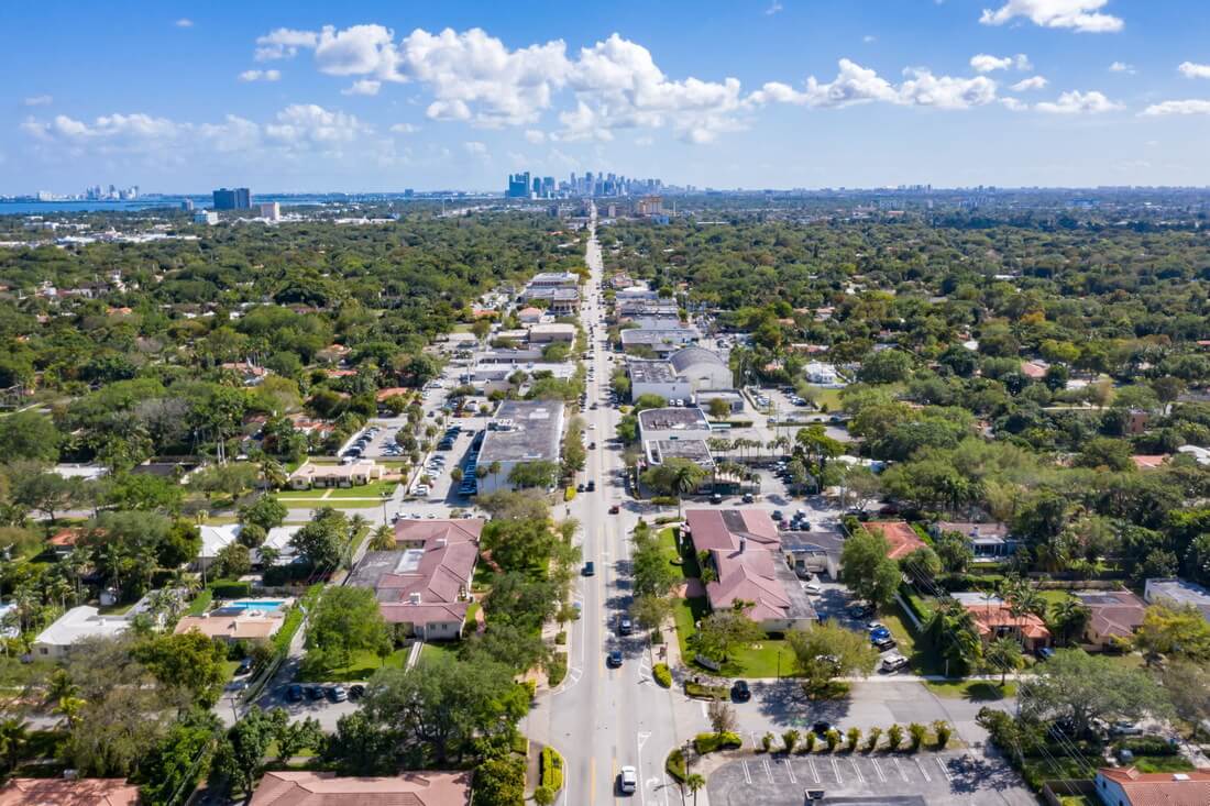 Miami Shores Village — панорамный вид на пригород Майами — American Butler