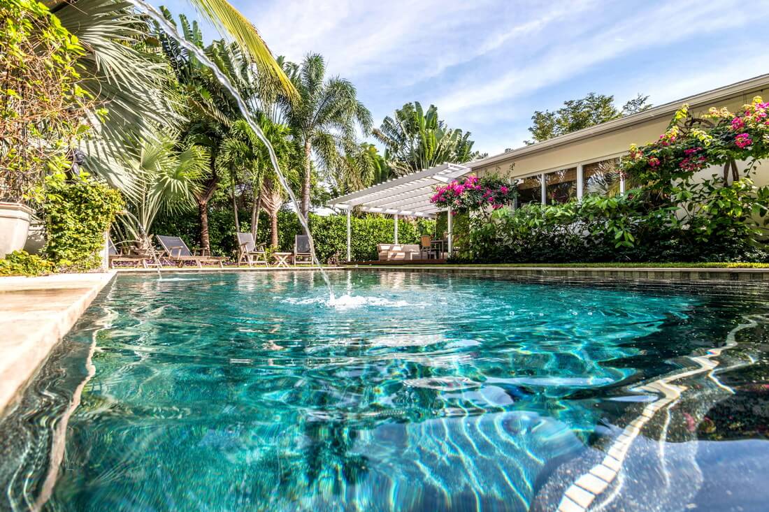 Miami Shores, Florida — фото бассейна в частном доме — American Butler