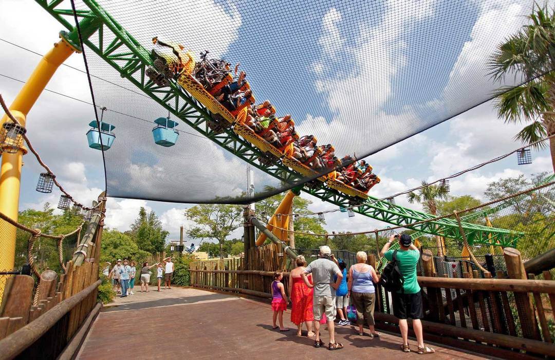 Excursions to the theme park Busch Gardens — American Butler