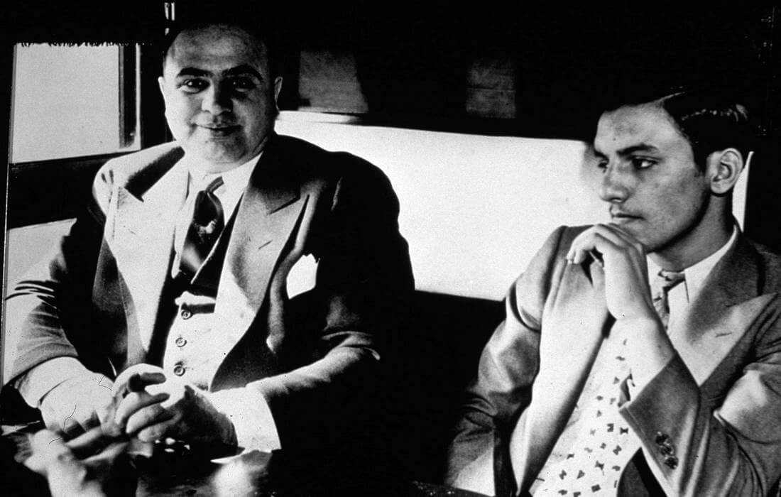 Who is and who was the gangster Al Capone — photo — American Butler