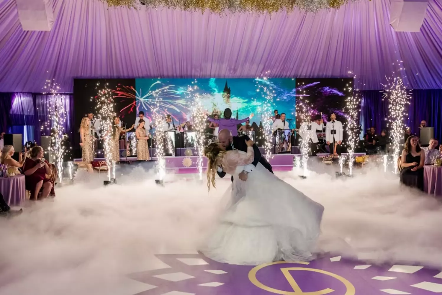 Premium Live Music Performances in Miami | Elevate Your Event with Professional Musicians Live band performing at a luxury Miami event with palm trees, sunset, and guests enjoying vibrant music by the ocean