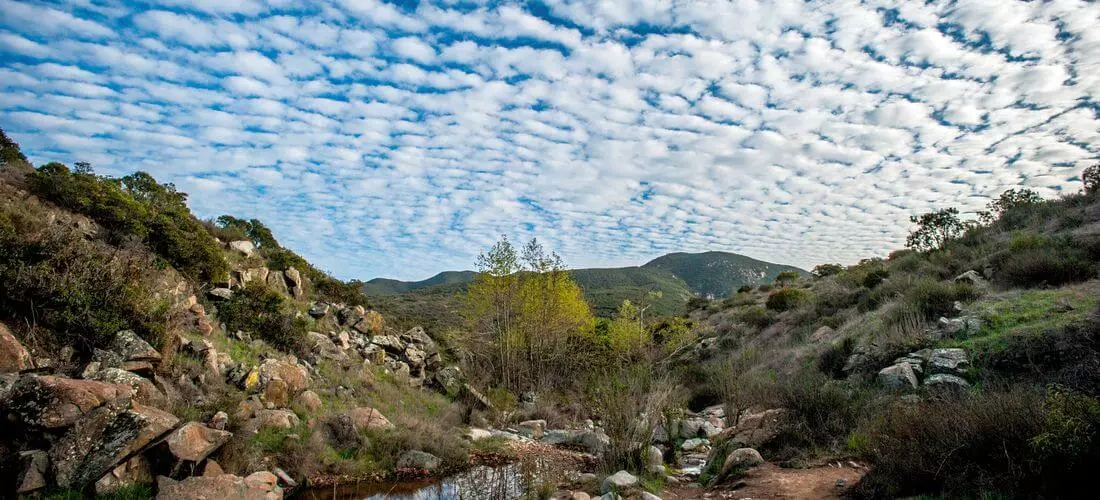 Mission Trails Regional Park — фото облаков и прогулочных зон — American Butler