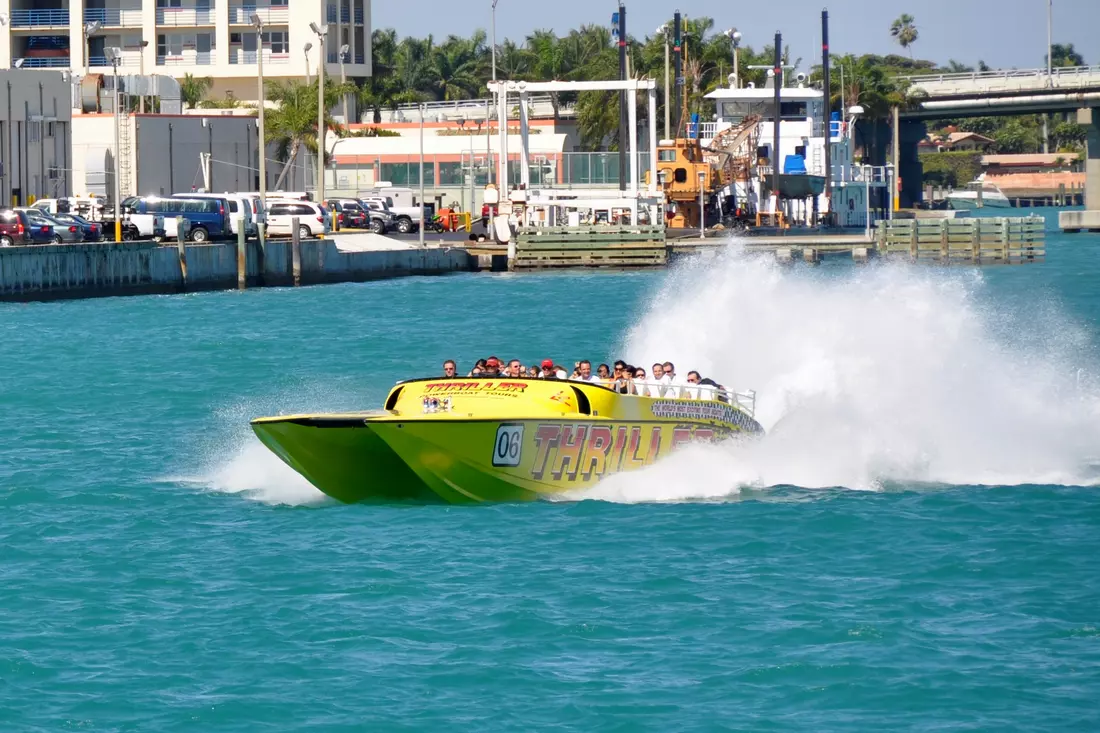 Photo of the Thriller speedboat in Miami on an extreme canal cruise