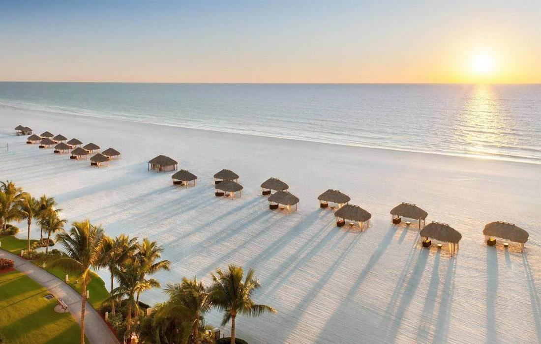 Marco Island, Florida: фото пляжа в отеле Марриотт