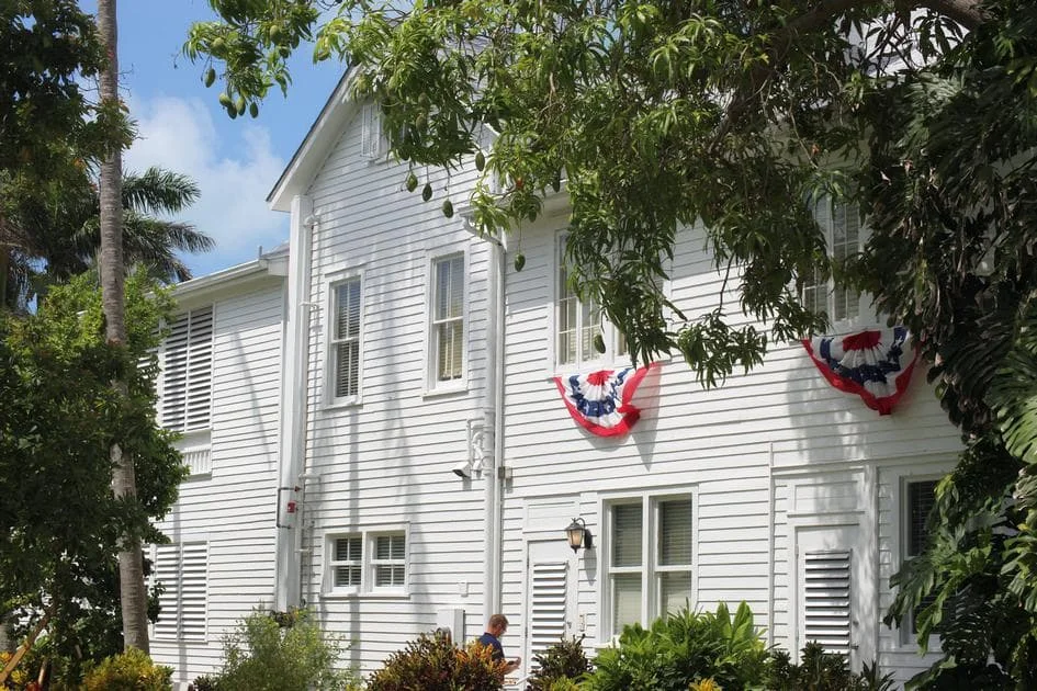 Truman Little White House, Key West — фото музея снаружи