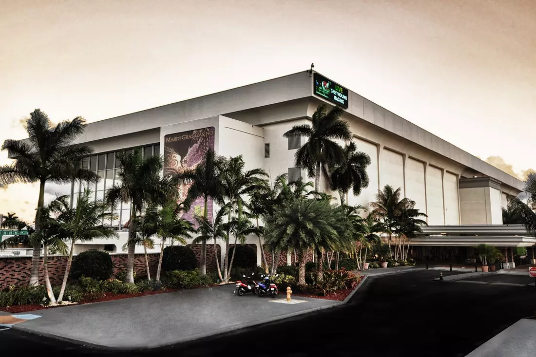 Фото здания Big Easy Casino Hallandale Beach — American Butler