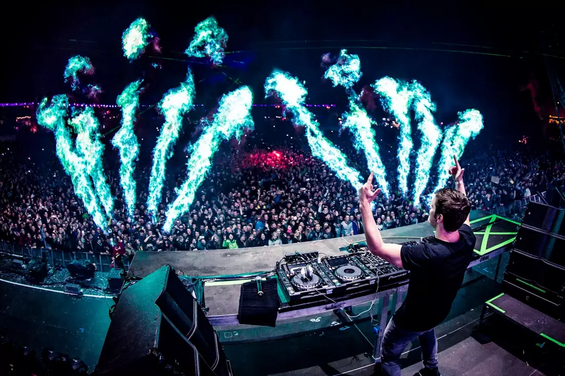 Ultra Music Festival — Calvin Harris Miami performance photos — American Butler