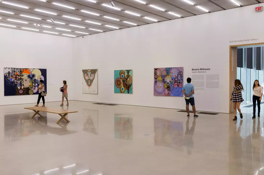 Фото выставки картин в Perez Art Museum Miami — American Butler