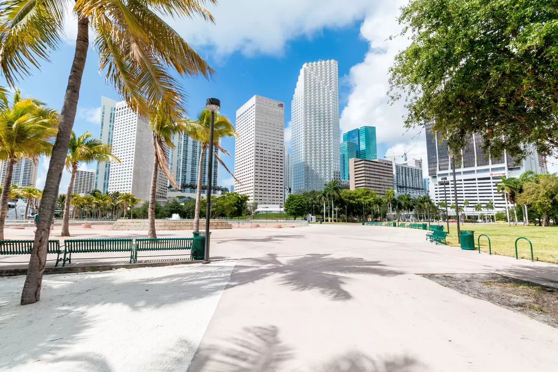 Bayfront Park, Miami — walking area photo — American Butler