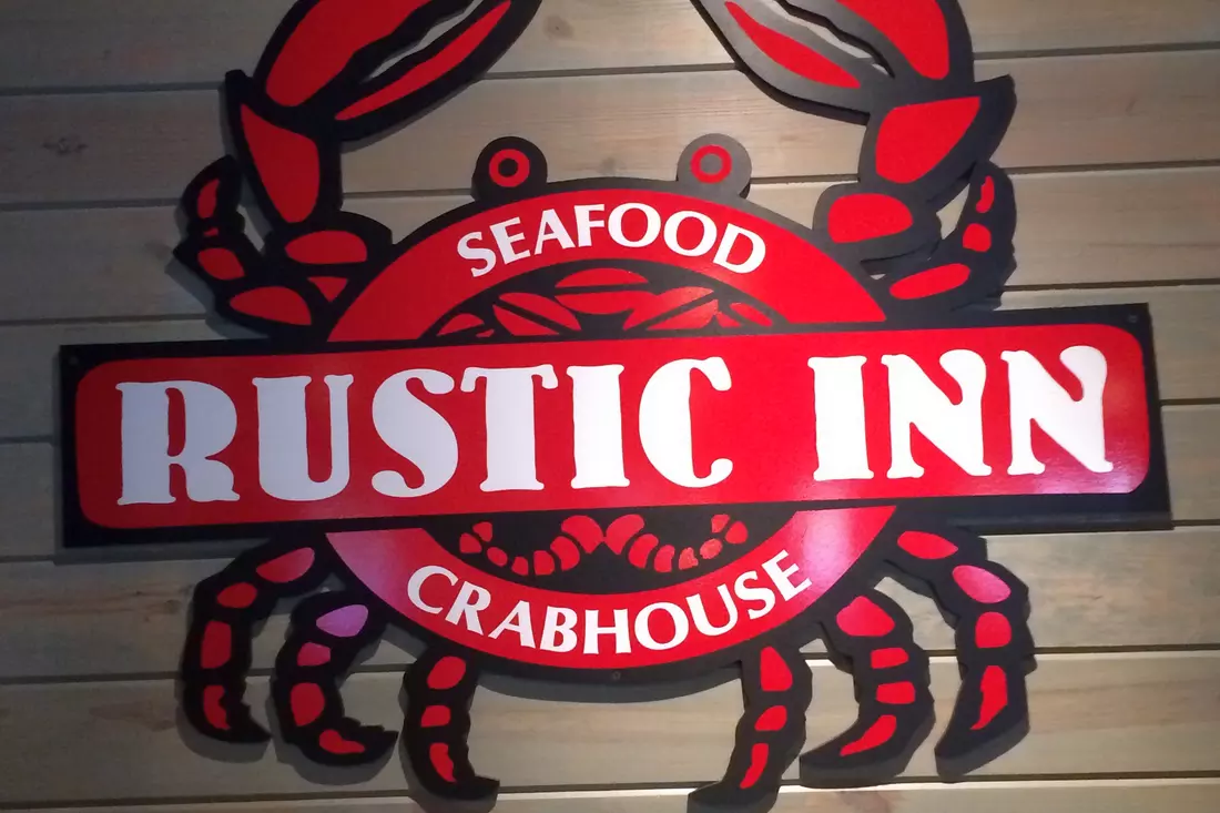 Rustic Inn Crabhouse Restaurant, Fort-Lauderdale — фото вывески — American Butler