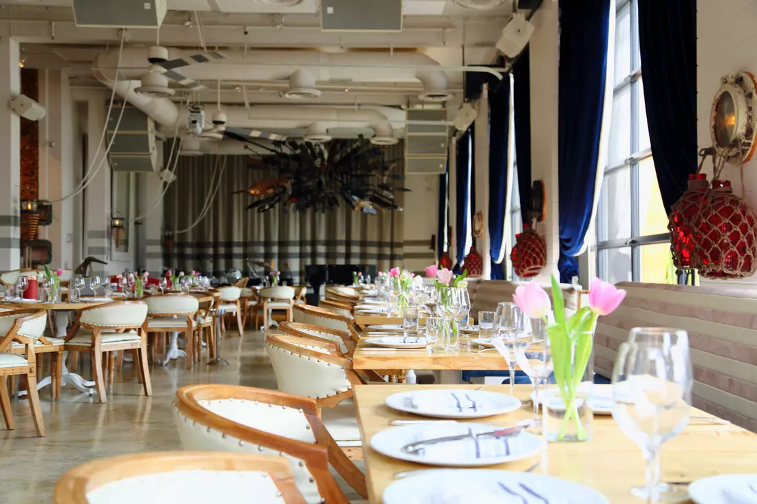 Seaspice Brasserie and Lounge — photo of the dining area — American Butler