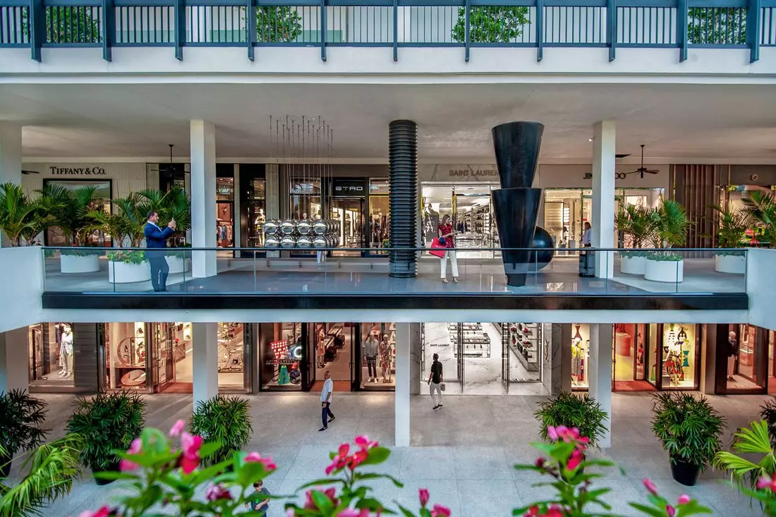 Bal Harbour Shops — фото галерей в шопинг молле — American Butler