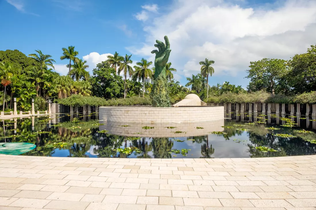 Holocaust Memorial — photo of the monument in Miami Beach — American Butler