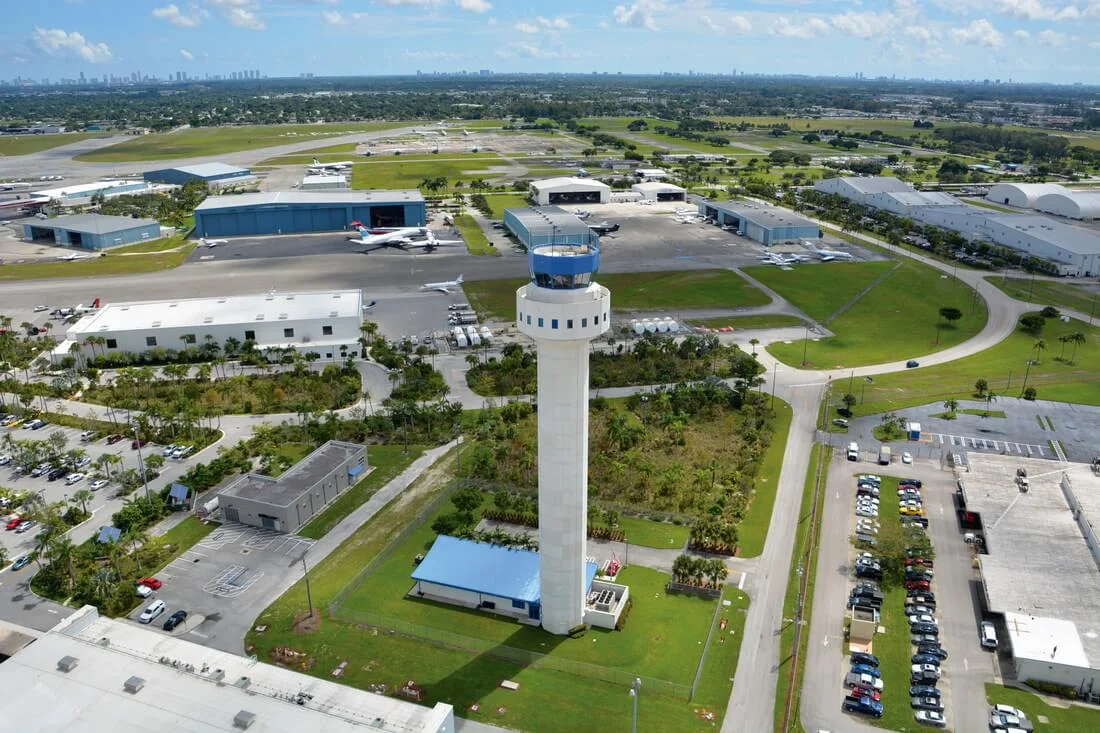 Фото аэропорта в Opa-Locka — American Butler