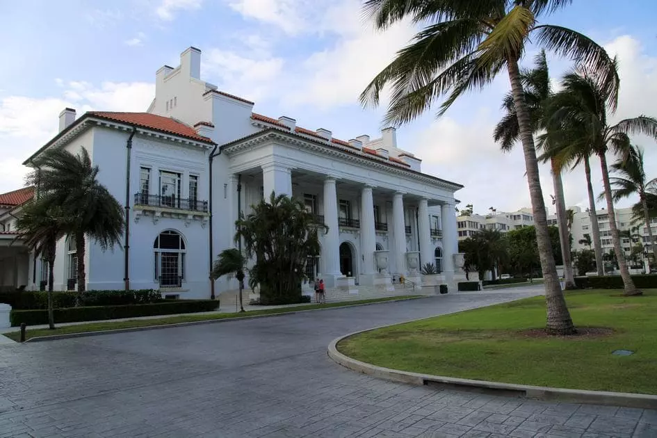 Henry Morisson Flagler Museum — фото особняка снаружи — American Butler