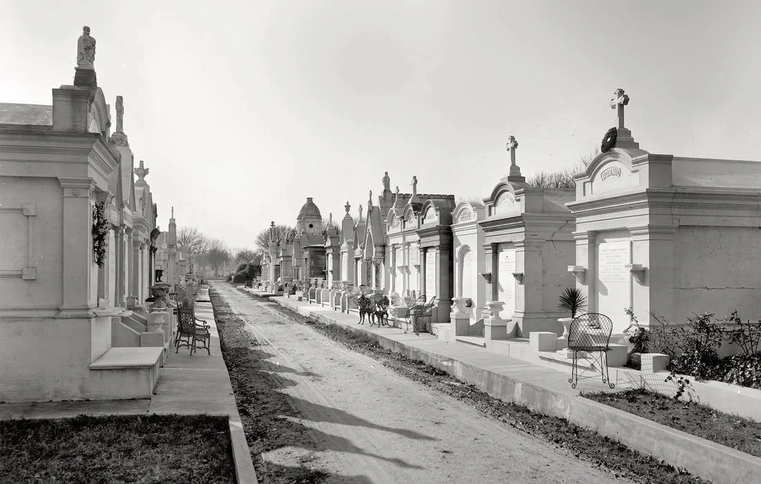 Фото склепов — Metairie Cemetery, New Orleans