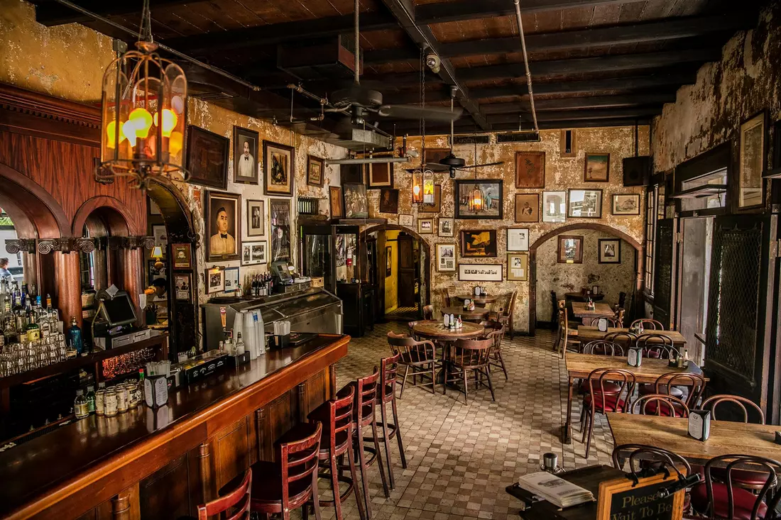 Photo of the bar at the Nicolas Giraud House in New Orleans