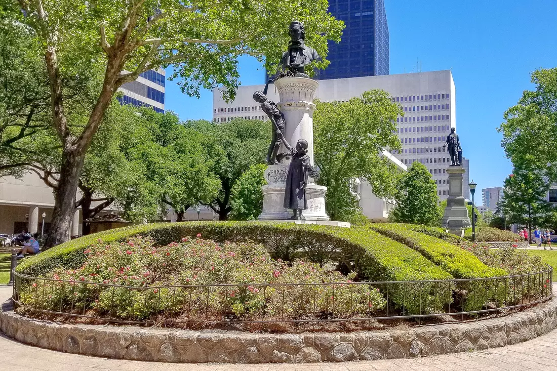 Lafayette Square — John McDonogh Statue Surrounded by Greenery in New Orleans