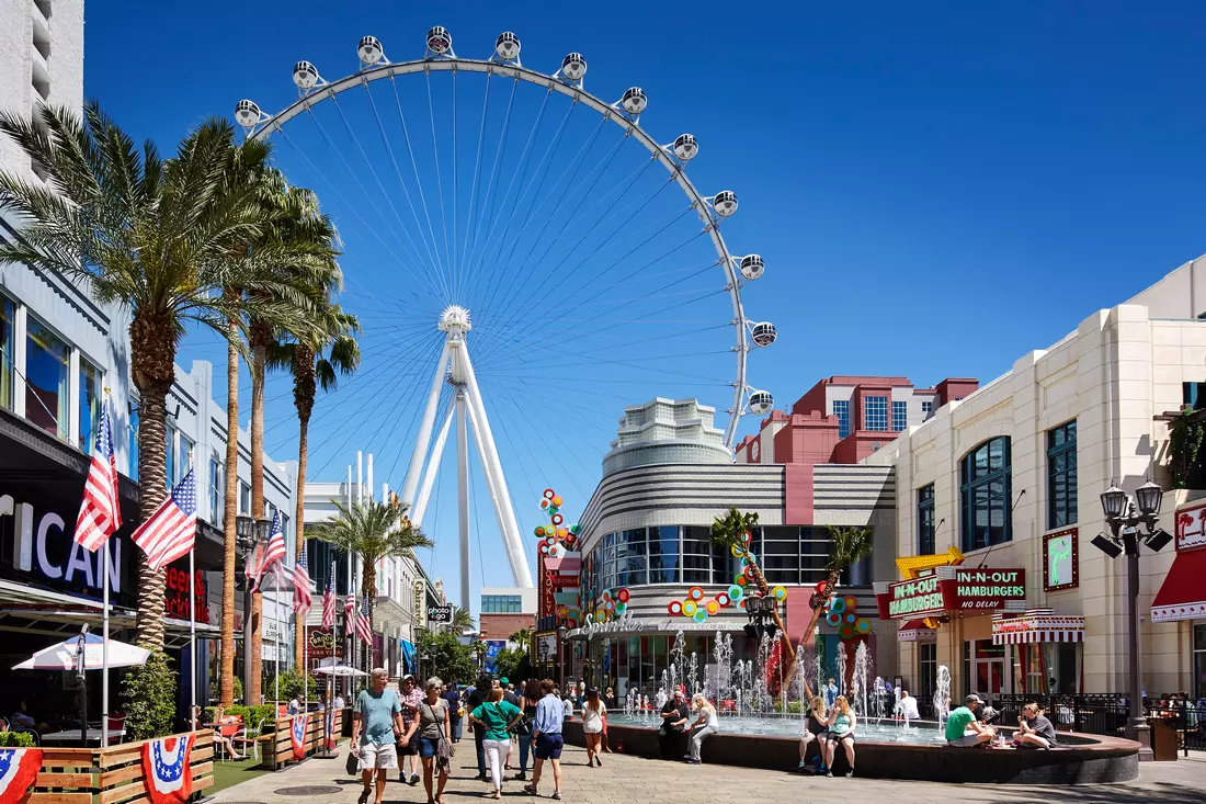 The High Roller Ferris Wheel at LINQ — Las Vegas Attractions