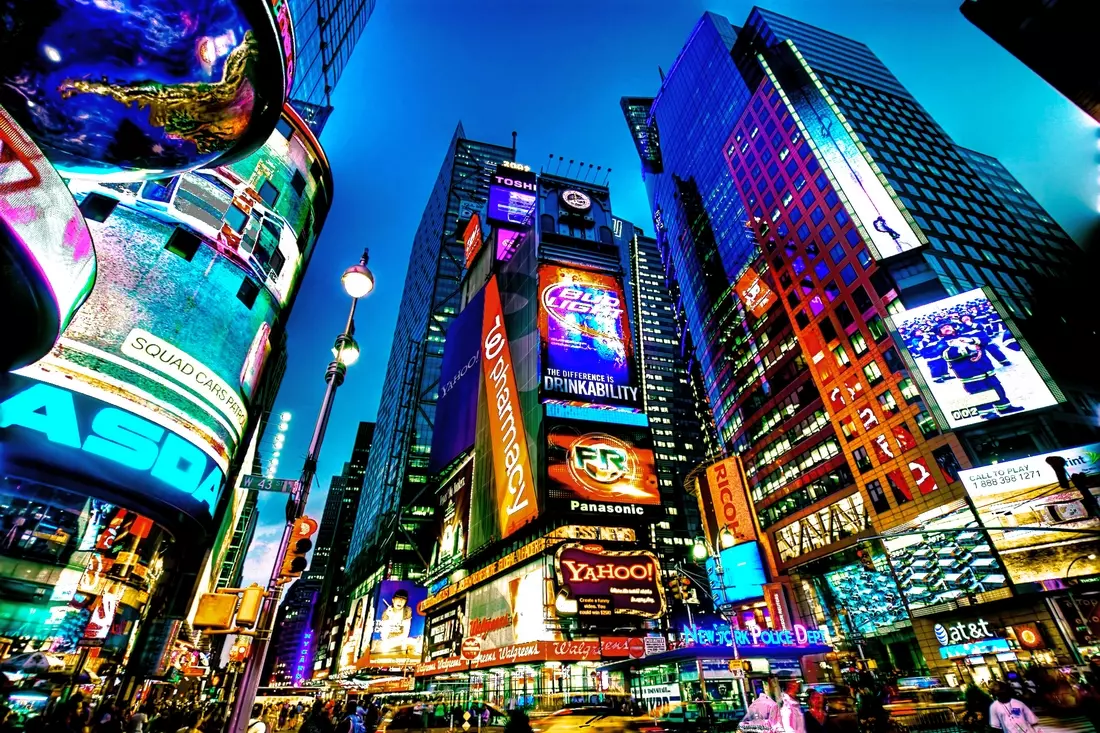 Photo of Times Square in midtown Manhattan — American Butler