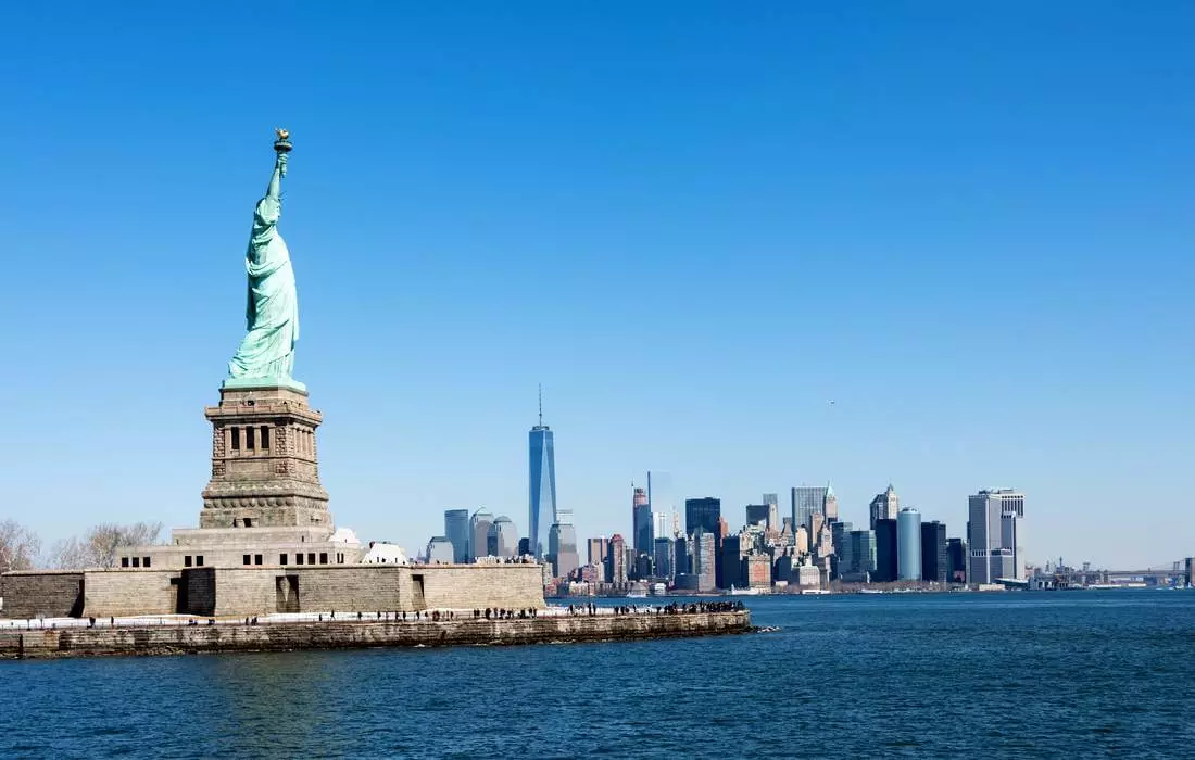 Photo of the Statue of Liberty in New York