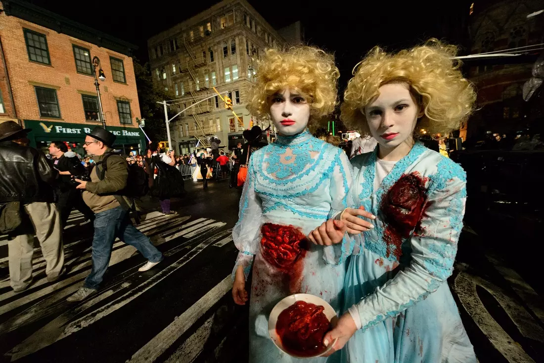 Фото Хэллоуинского парада в Нью-Йорке — The Village Halloween Parade — American Butler