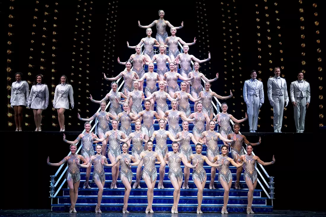 Шоу Рокеттесс от Radio City — фото Christmas Spectacular Starring the Radio City Rockettes — American Butler