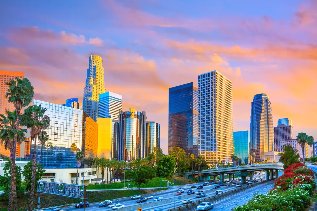 Discover the world of Hollywood on a tour of Los Angeles Hollywood Celebrity, Hollywood Boulevard, Venice Beach — Excursions in Los Angeles