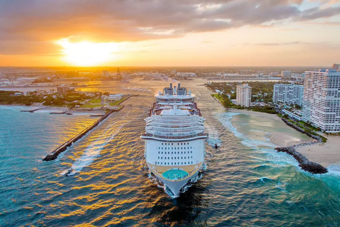 Photo of a cruise leaving Port Everglades in Fort Lauderdale — American Butler