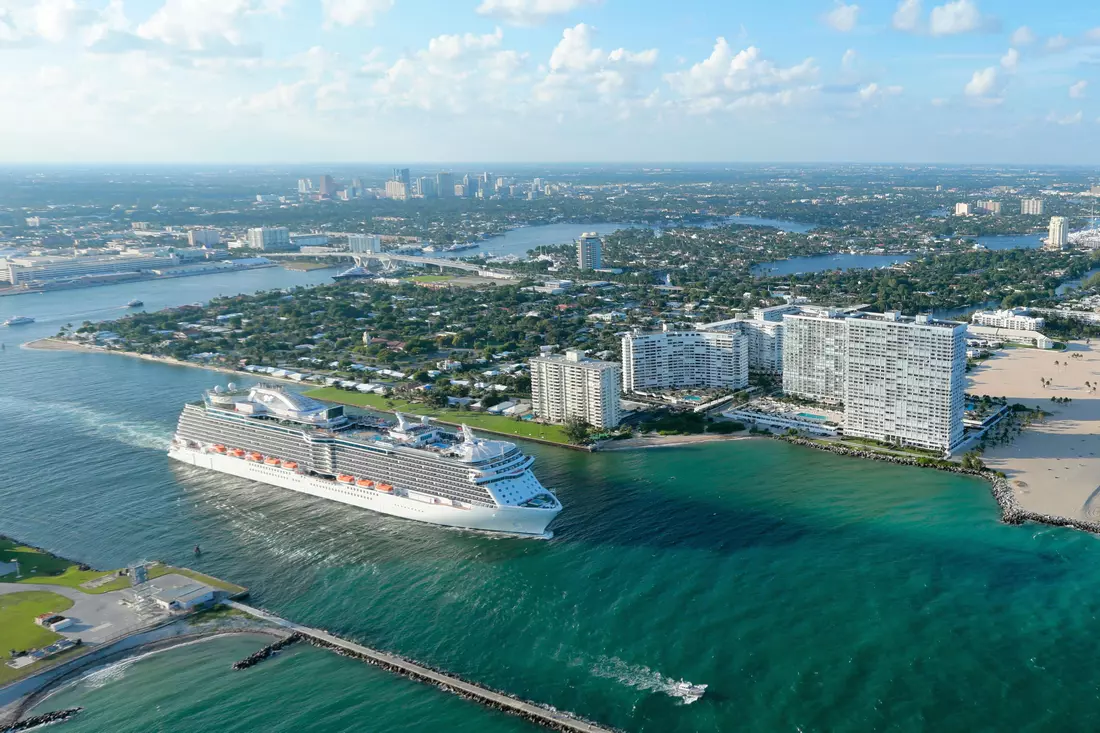 Photo of the Everglades cruise port in the USA