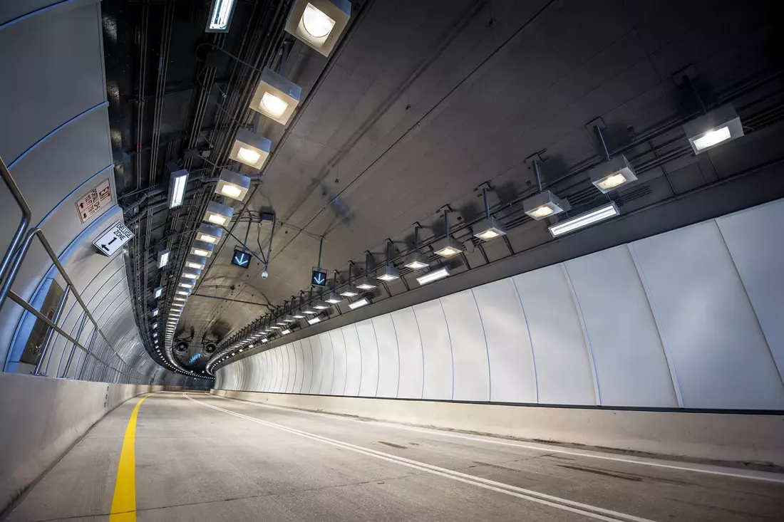 Photo of the tunnel from Miami to the port