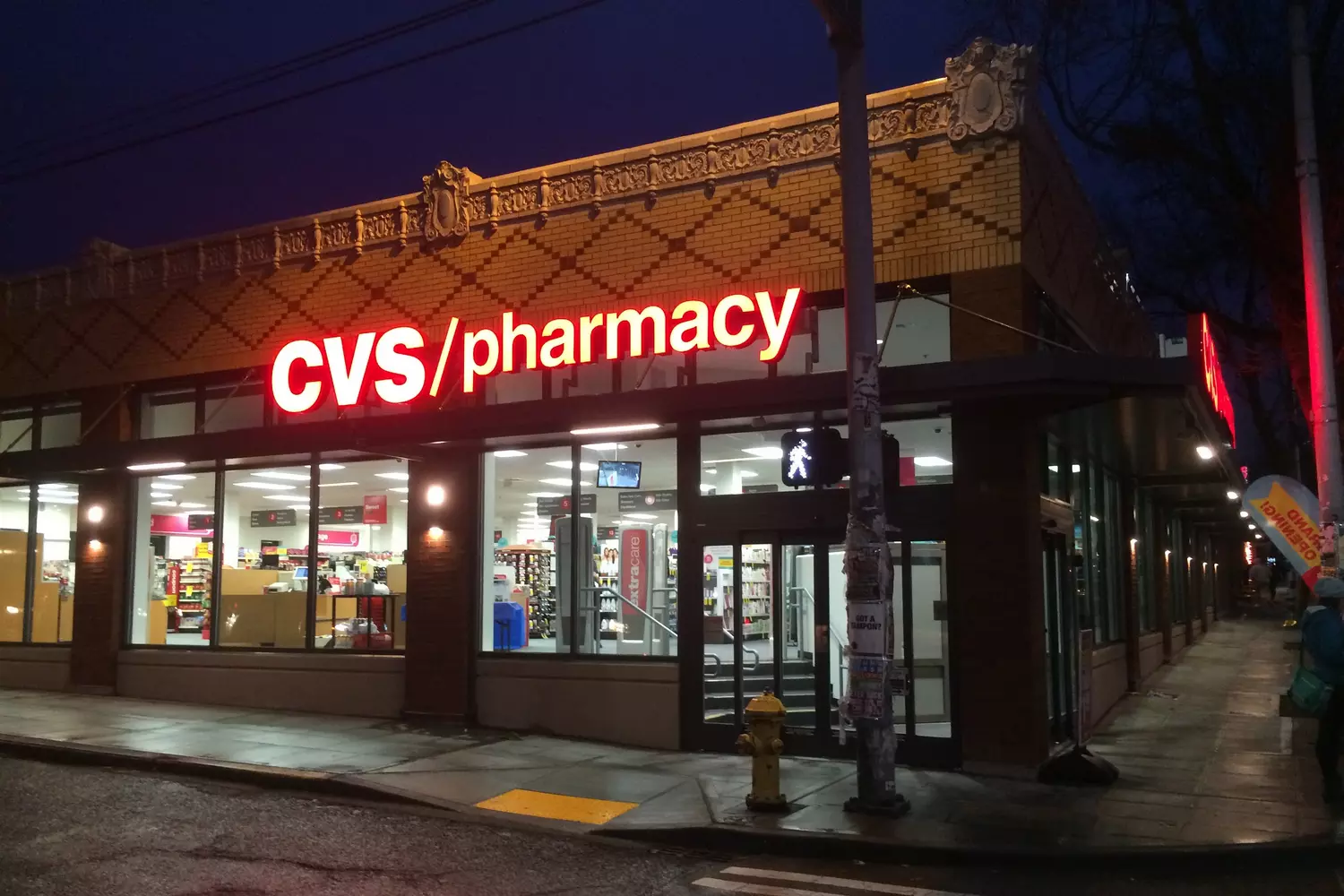 The largest American pharmacies Walgreens and CVS — American Butler