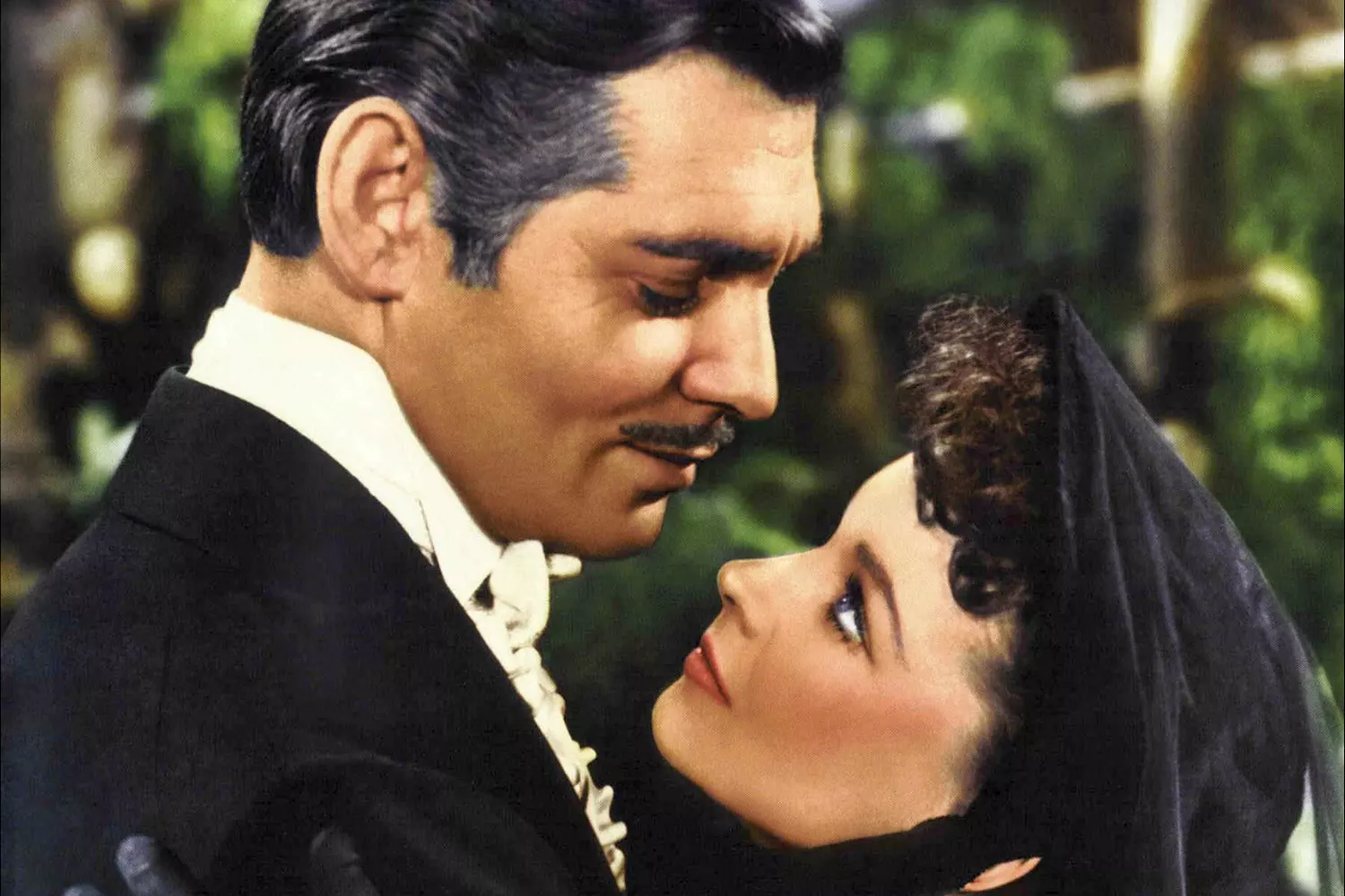 Cinema in the USA: history and development of American cinema — photo from the film Gone With the Wind — American Butler