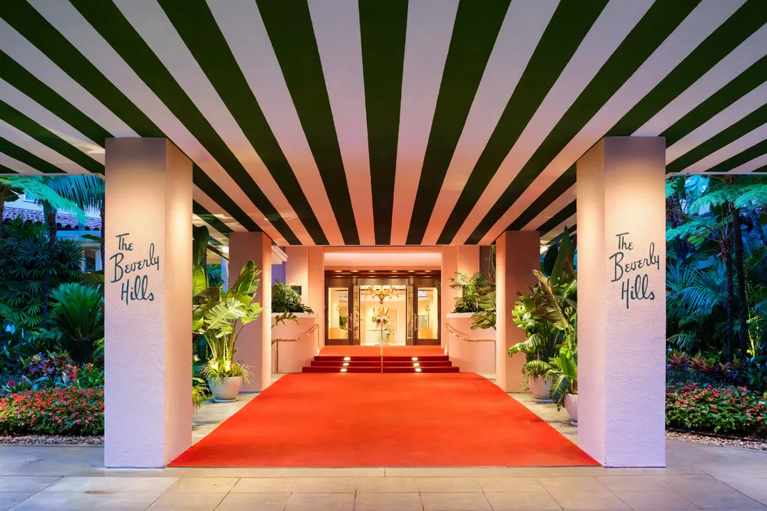 Photo of the main entrance to The Beverly Hills Hotel