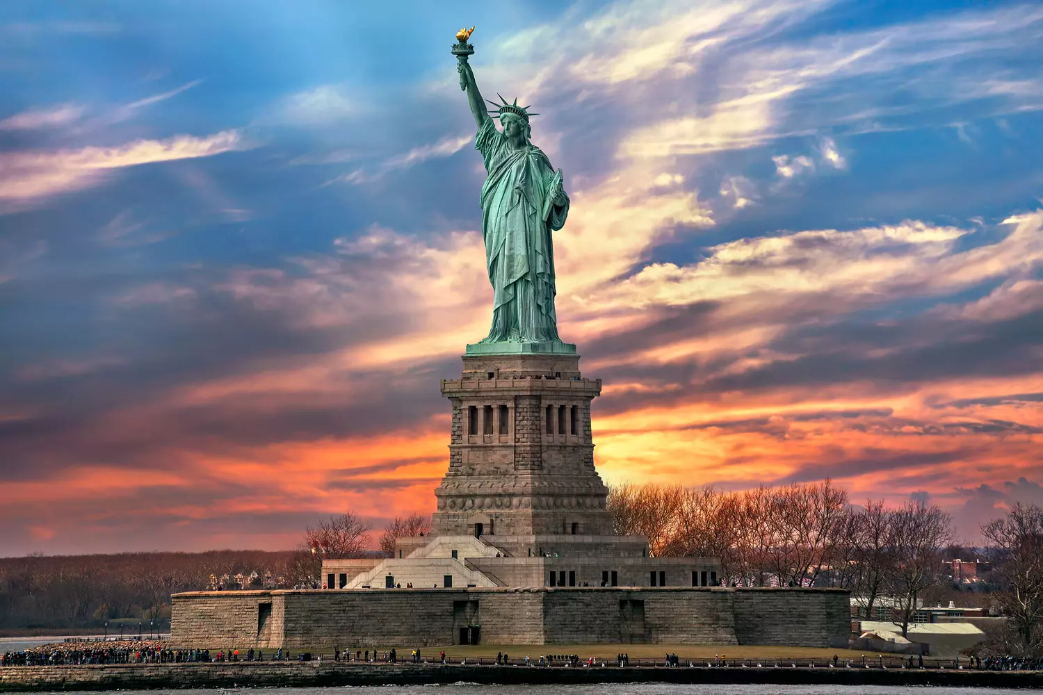 Statue of Liberty — features of the American mentality — American Butler