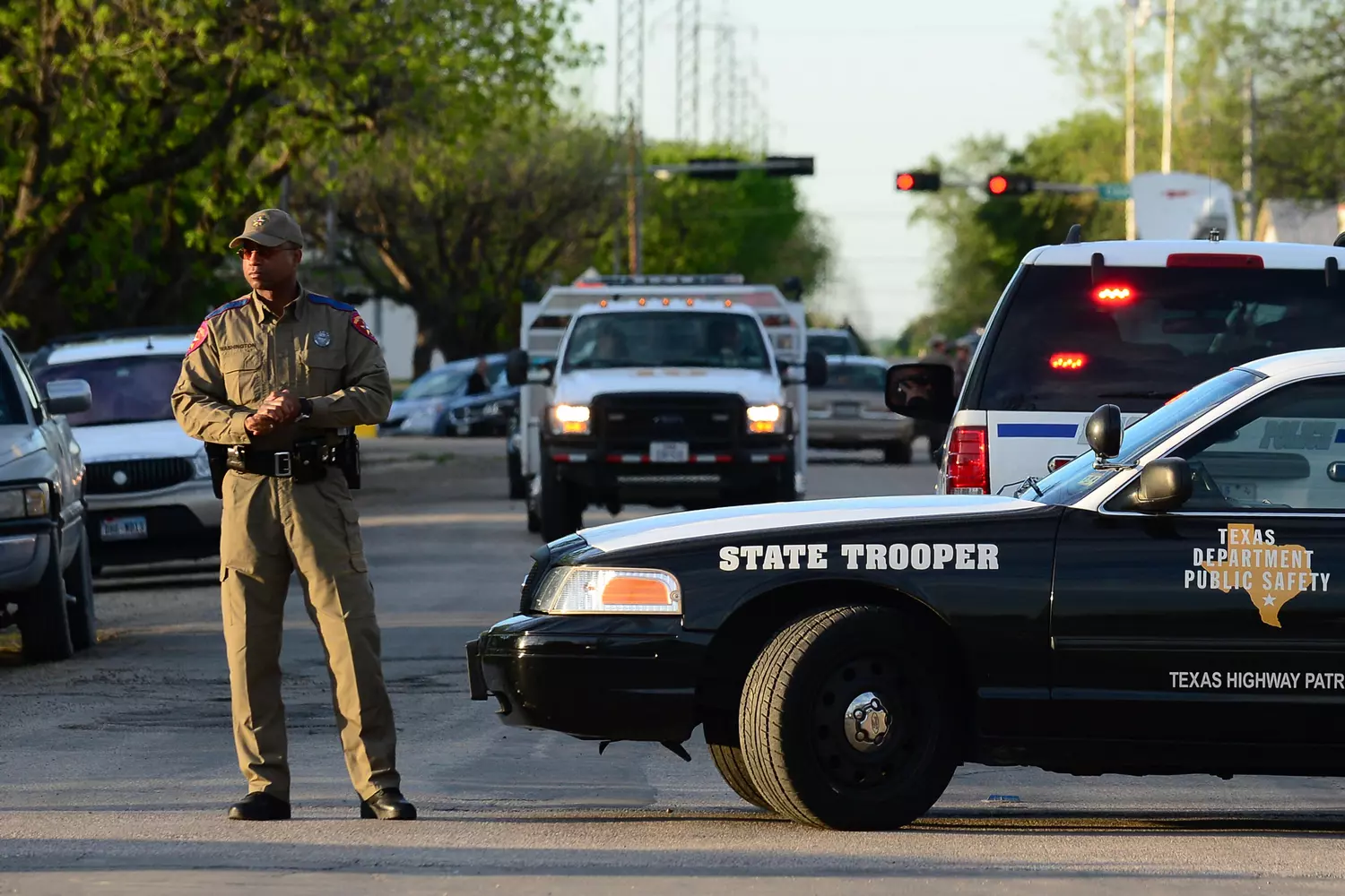 US State Troopers — Duties and Responsibilities A Texas Highway Patrol trooper at the scene