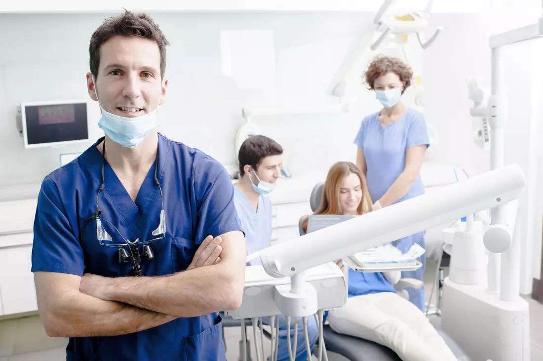 Dentistry in the USA — a photo of a dentist in an office in Miami