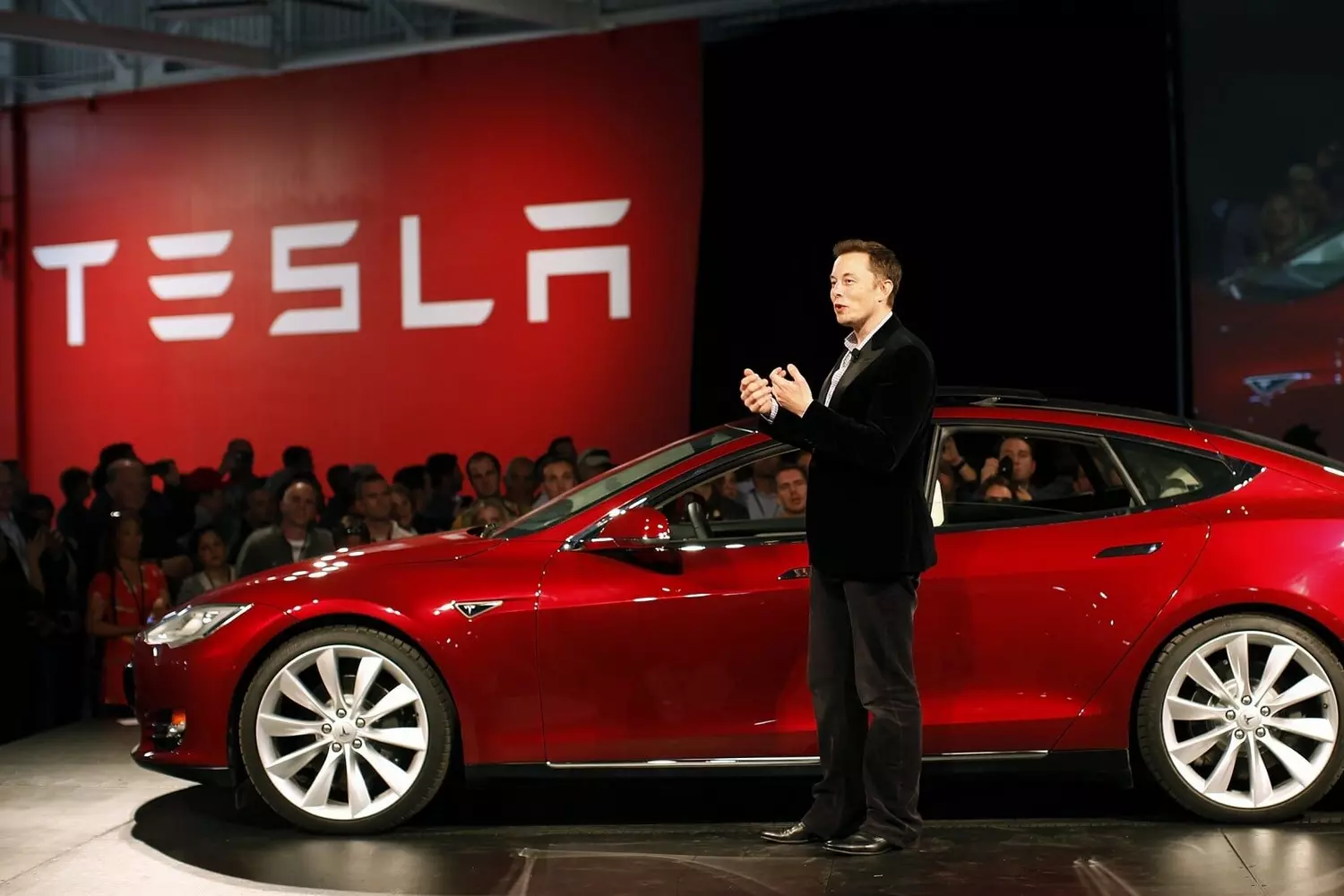 Photo of the presentation of the Tesla car by Elon Musk