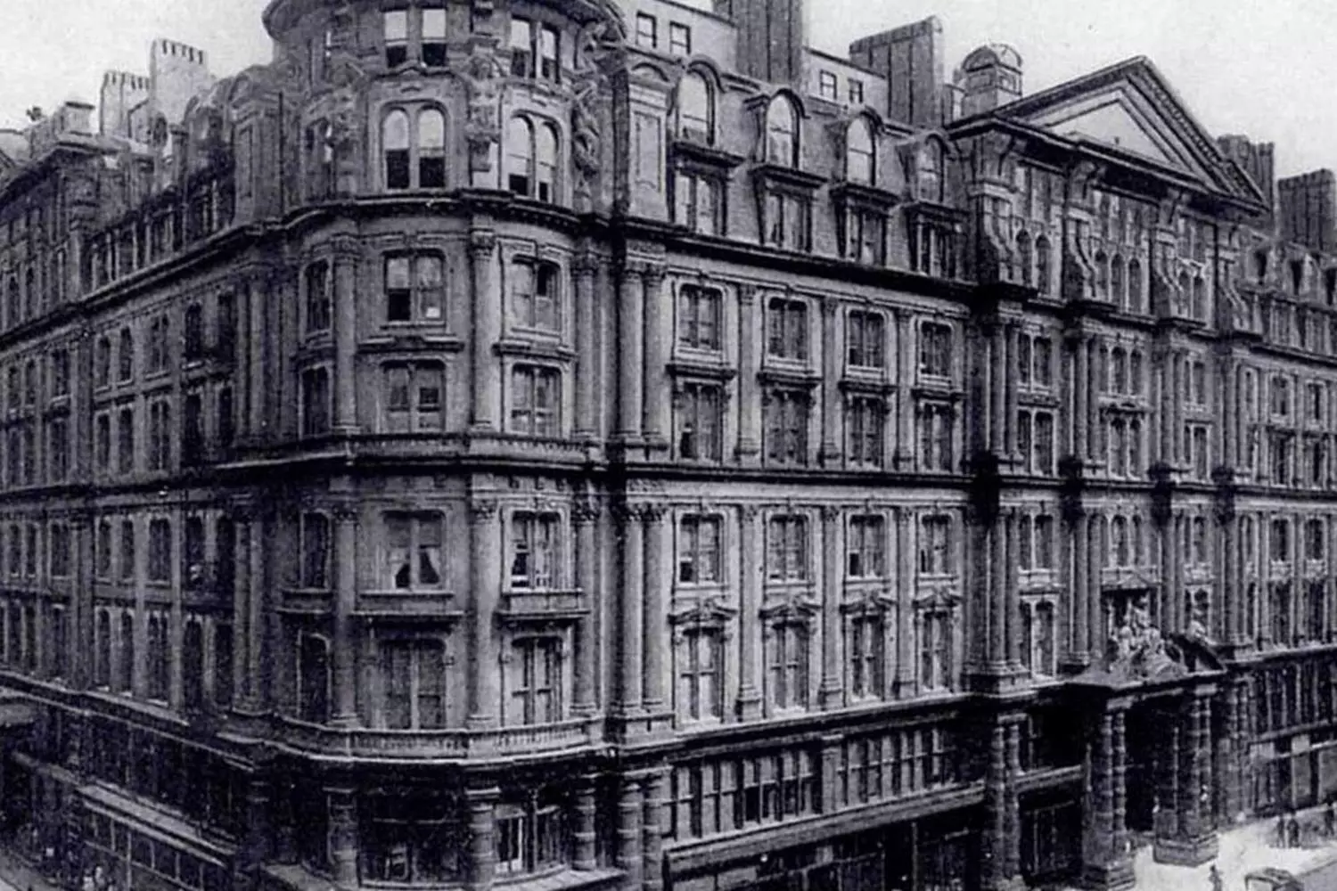 A Glimpse into the Past: One of the First Hilton Hotels in America Historic photograph of one of the early Hilton Hotels in the United States