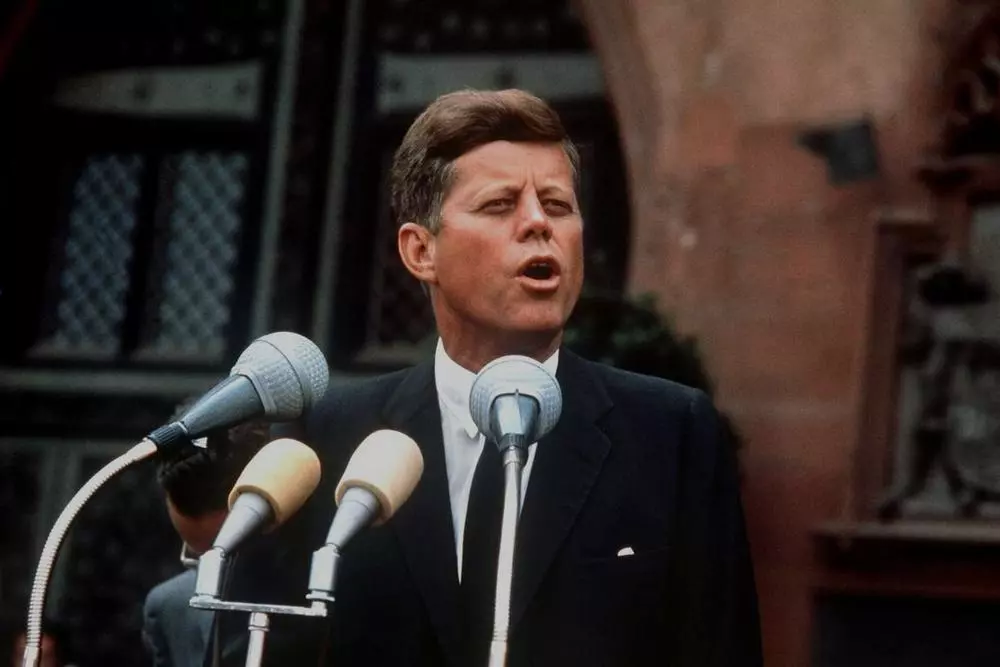 Famous Americans Who Shaped History - American Butler