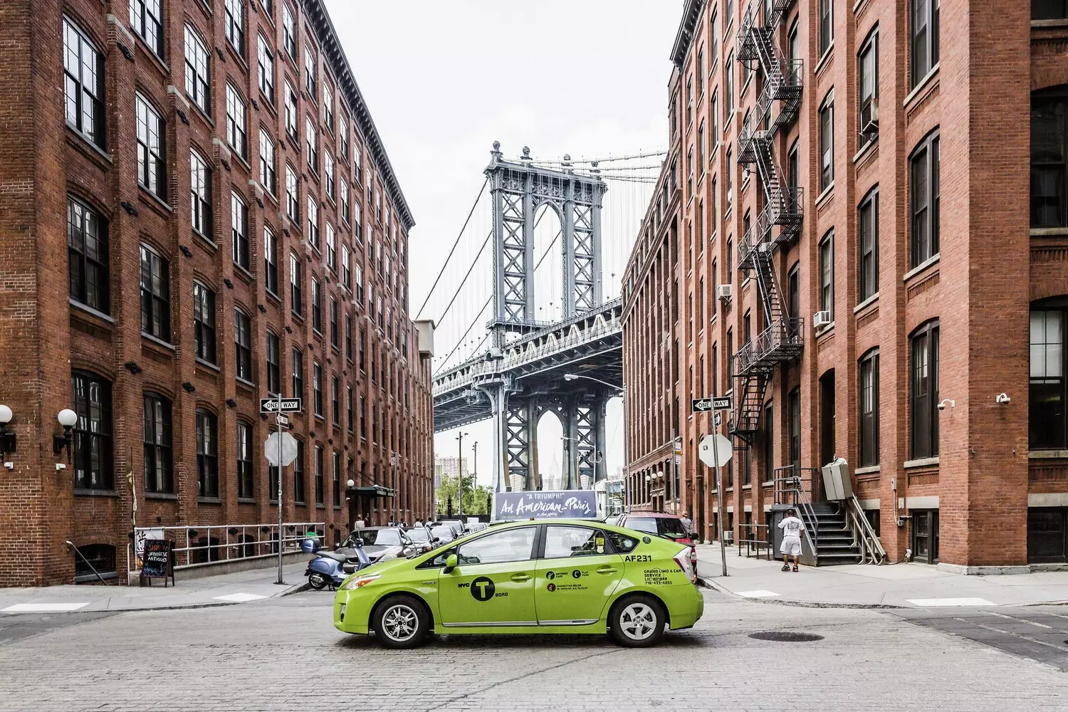 Photo boro-taxi in Brooklyn, New York — the system of American taxi in the US — American Butler