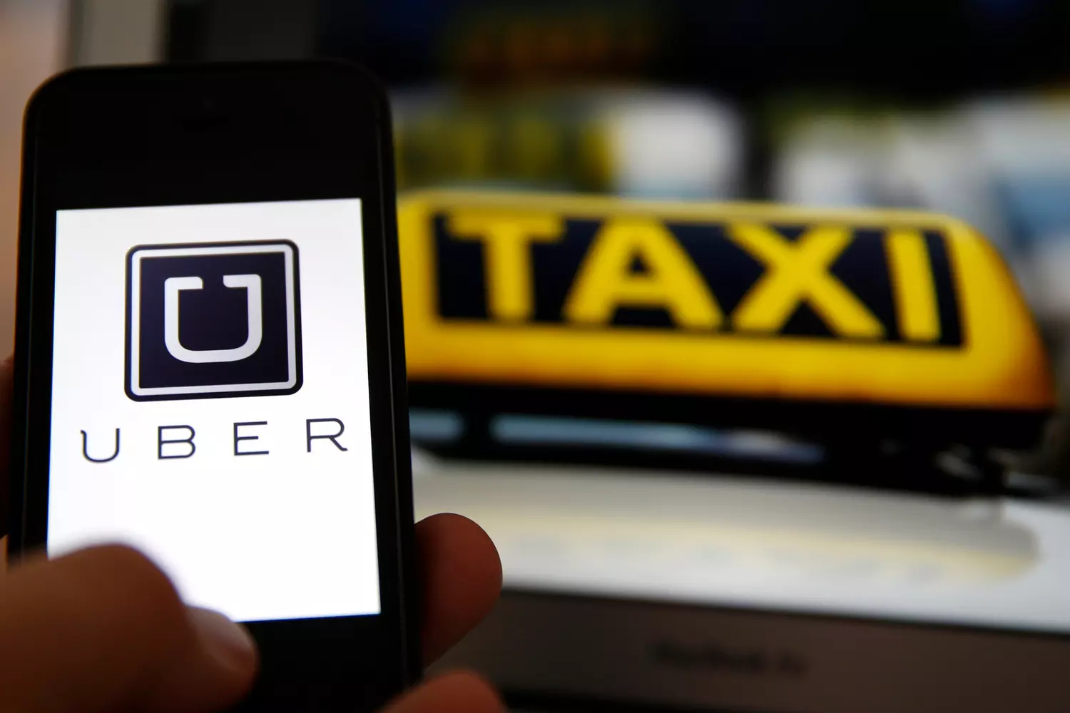 Yellow cab or Uber in the USA — American Butler