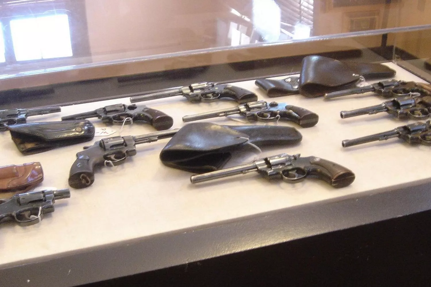 Display case with crime-used firearms confiscated from criminals at the Los Angeles Police Museum