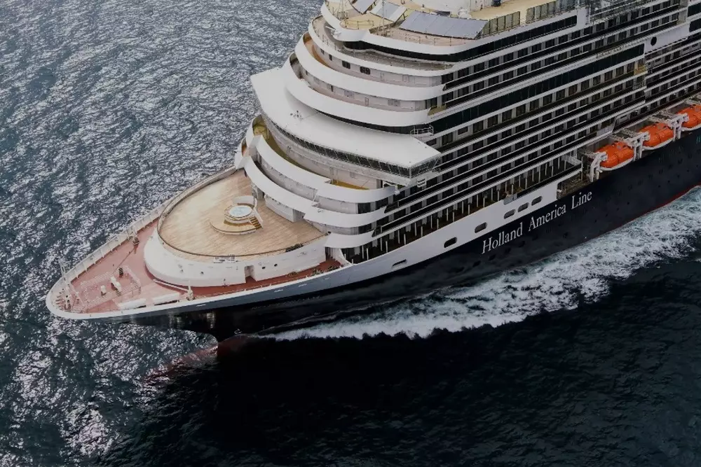 Cruising the USA: Top Ships for Luxury Lovers and Adventure Seekers Alike - American Butler