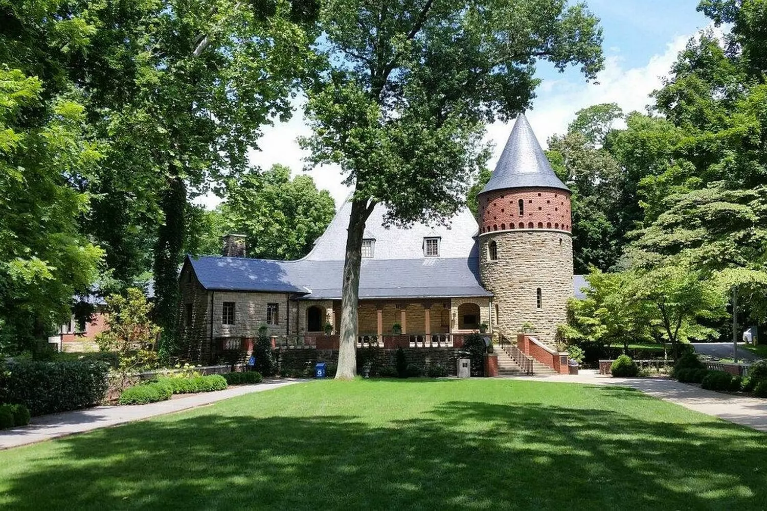 One of the Audubon Nature Institute museums within the historic Audubon Park in New Orleans