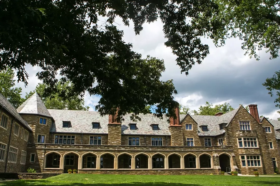 slider - American Butler